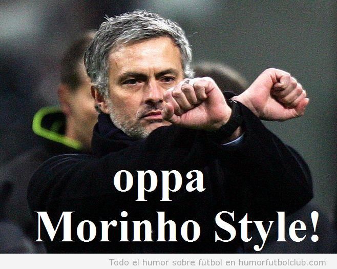 Foto graciosa de Mourinho donde parece bailar el Gangnam Style