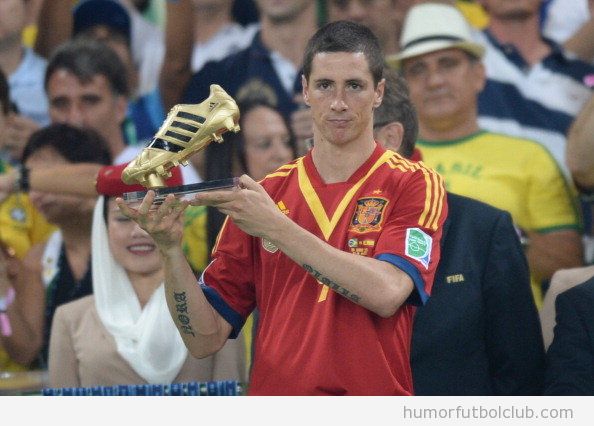 Fernando Torres, triste con su Bota de Oro en la Copa Confederaciones