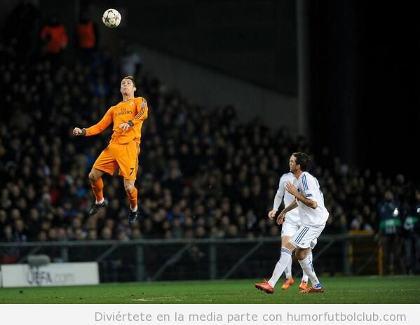Salto Cristiano Ronaldo Real Madrid Copenhaguen Champions League