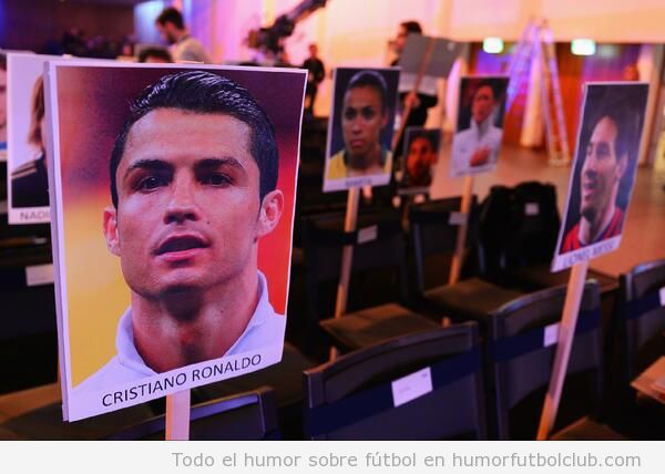 Cristiano y Messi sentados separados por un asiento en la gala de Balón de Oro