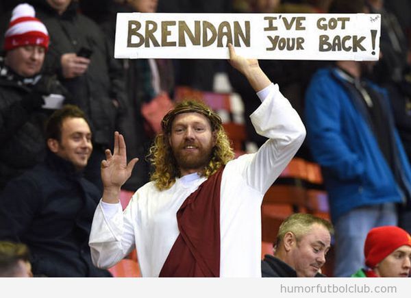 Aficionado Liverpool vestido Jesucristo en Anfield