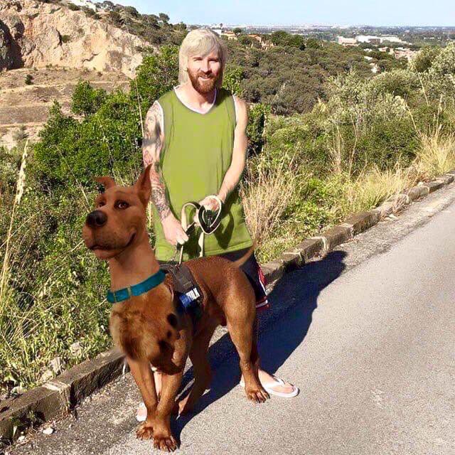 Fotomontaje de Messi y perro como Saggy Rogers y Scooby Doo