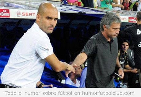 Guardiola y Mourinho se dan la mano sin mirarse