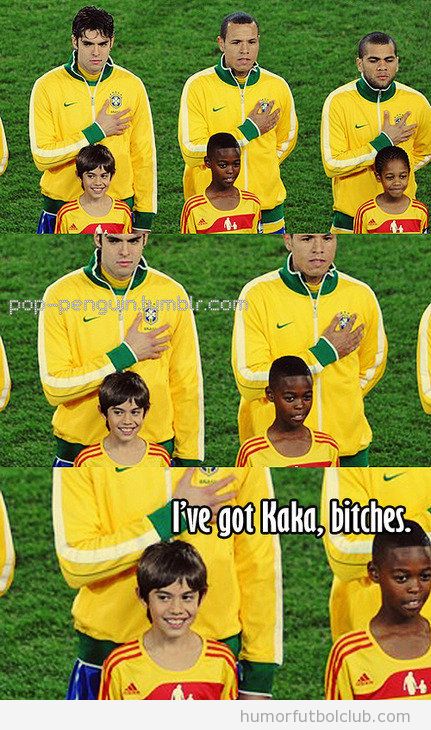 Fotos de la selección de brasil escuchando el himno con la mano pecho y niños