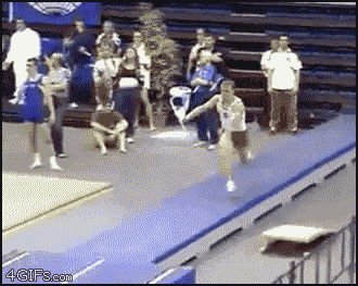 Gif animado de un increíble salto de gimnasia JJOO