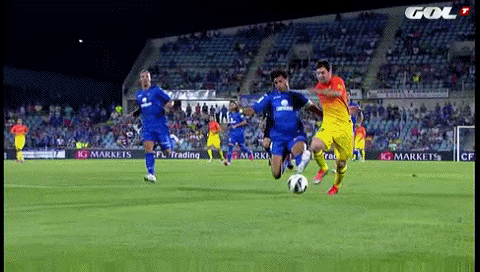 Gif animado de Messi en un penalti Getafe -barça