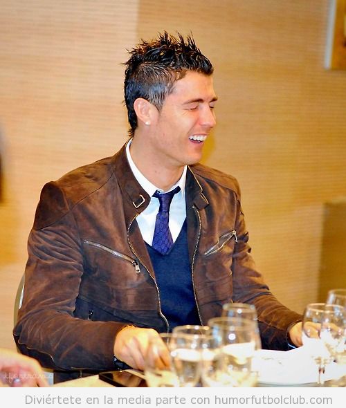 Imagen de Cristiano Ronaldo riéndose como tonto