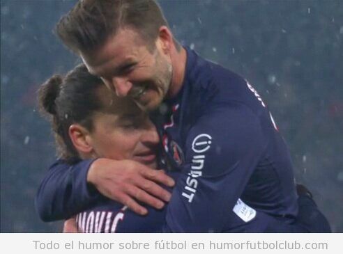 Foto de Beckham abrazando a Ibrahimovic