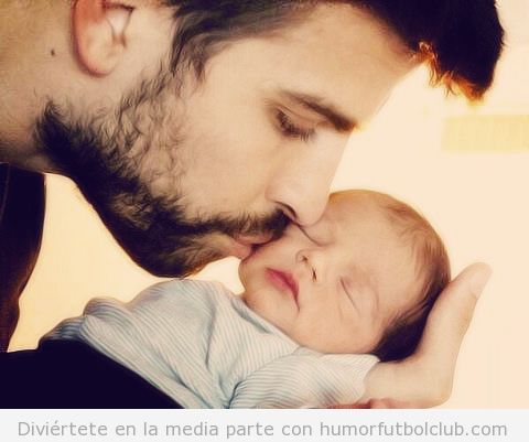 Imagen de Piqué con su hijo Milan