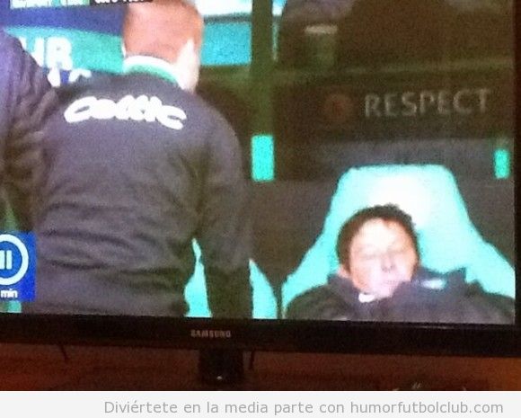 Lennon, segundo entrenador Celtic, duerm en el banquillo contra la Juventus
