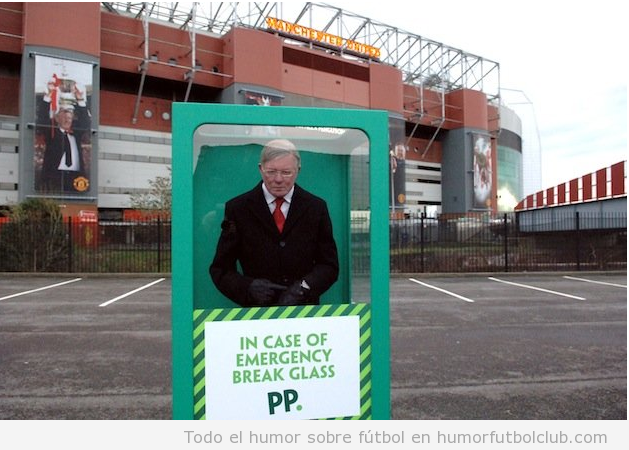 Figura de cera Alex Ferguson en las afueras de Old Trafford