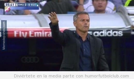 Foto graciosa entrenador Elche parecido razonable Mourinho