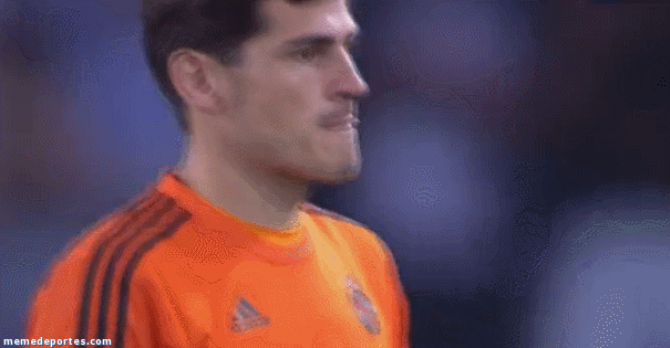 Gif gracioso de Iker Casillas tras derrota Real Madrid vs Real Sociedad