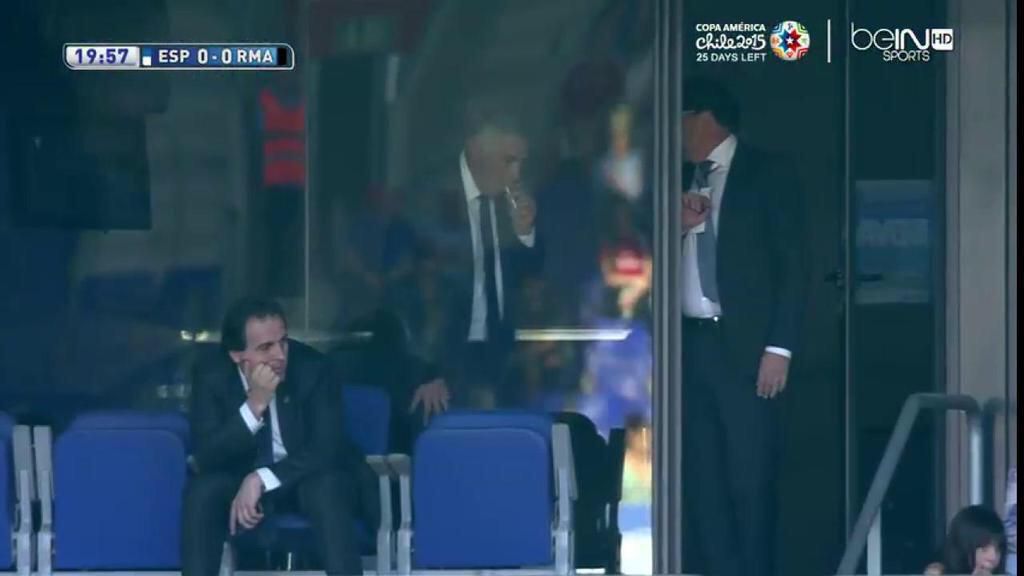 Ancelotti fumando en el Espanyol - Real Madrid