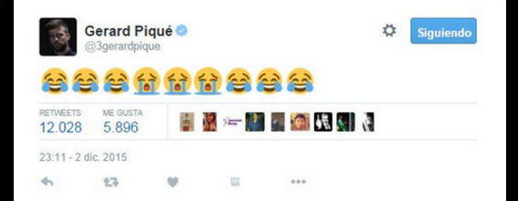 Tweet de Gerard Piqué riéndose con emojis